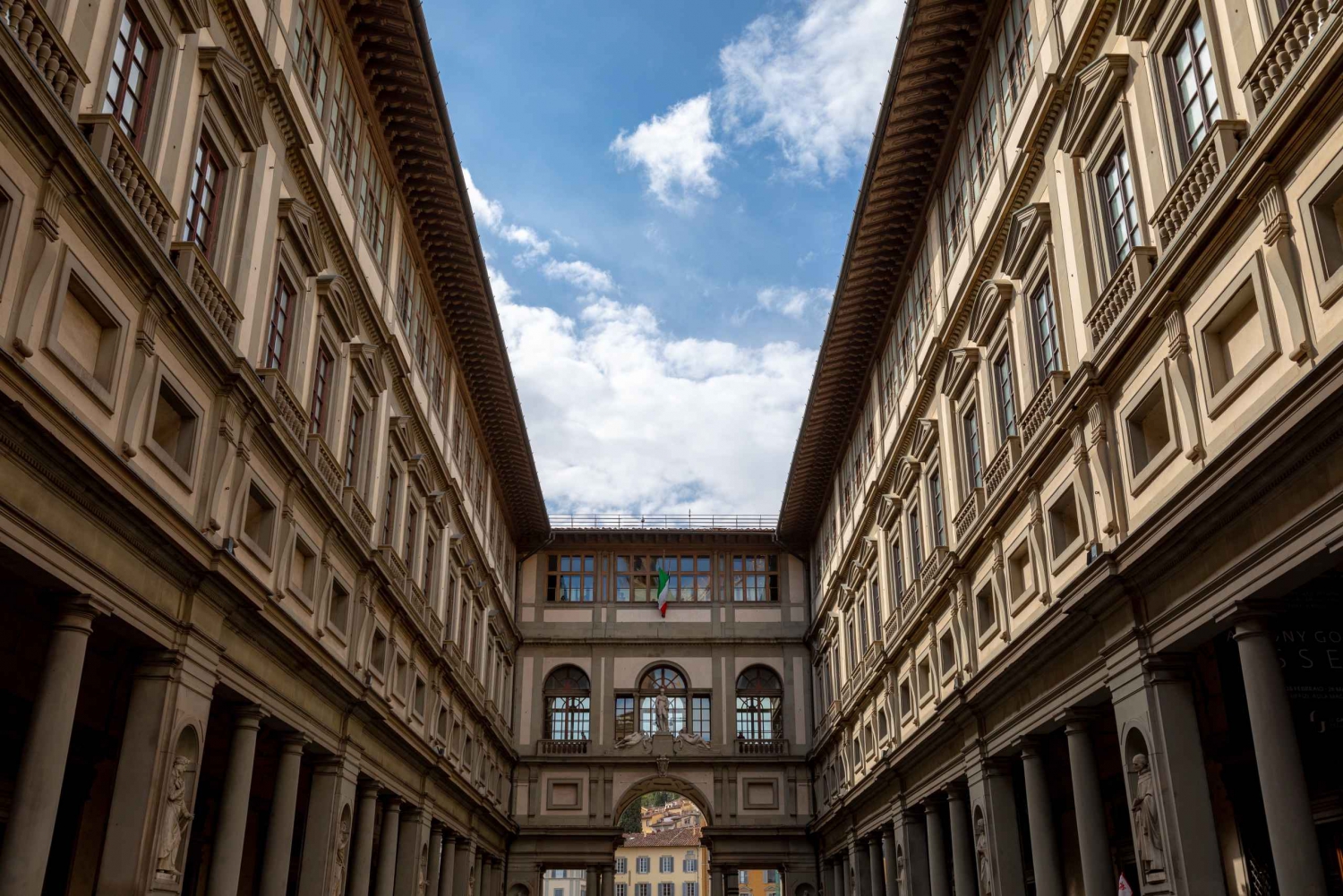 Uffizi-galleriet og hop-on-hop-off-bustur