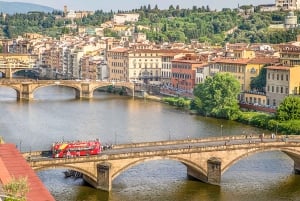 Uffizierna & rundtur med hop-on hop-off-buss