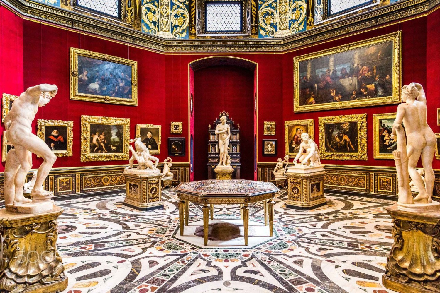 Excursão em tour em pequenos grupos à Galeria Uffizi com ingressos