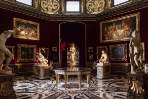 Uffizi Museum - Skip-the-Line Guided Museum Tour