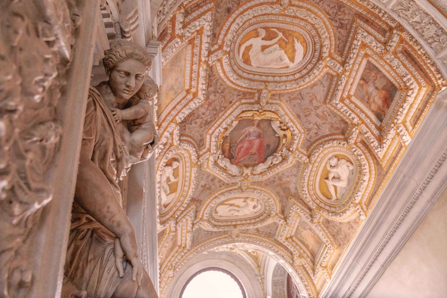 Venedig: Markuskirken, Dogepaladset, Murano og Burano dagstur