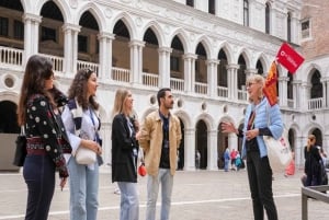 Venezia: Markuskirken, Dogepalasset, Murano og Burano dagstur