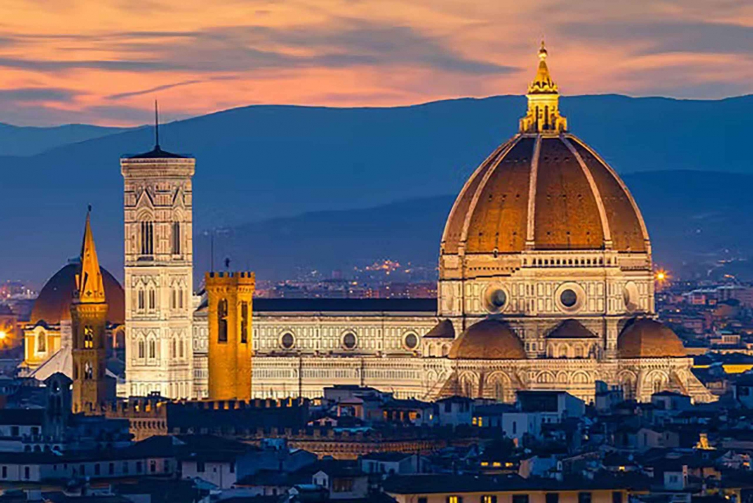 Vieraile ikonisessa Firenzen Duomossa