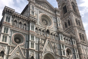 ナポリ＆スパッカナポリ：街の中心部で自由な1日をお過ごしください – バリ発バス