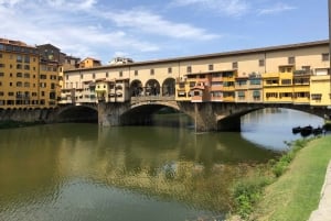 ナポリ＆スパッカナポリ：街の中心部で自由な1日をお過ごしください – バリ発バス