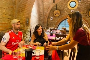 Wine Tasting and Paring Class Guided Tour in Florence