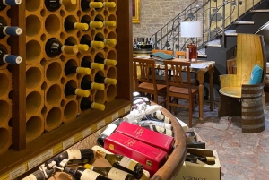 フィレンツェ市内中心部でのワインテイスティング体験