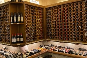 フィレンツェ市内中心部でのワインテイスティング体験