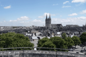 Excursão gastronómica a pé em Angers : Descobre os sabores de Anjou