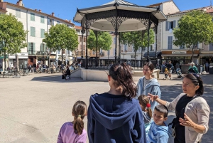 Antibes: Tour a pie de 2 horas por el casco antiguo