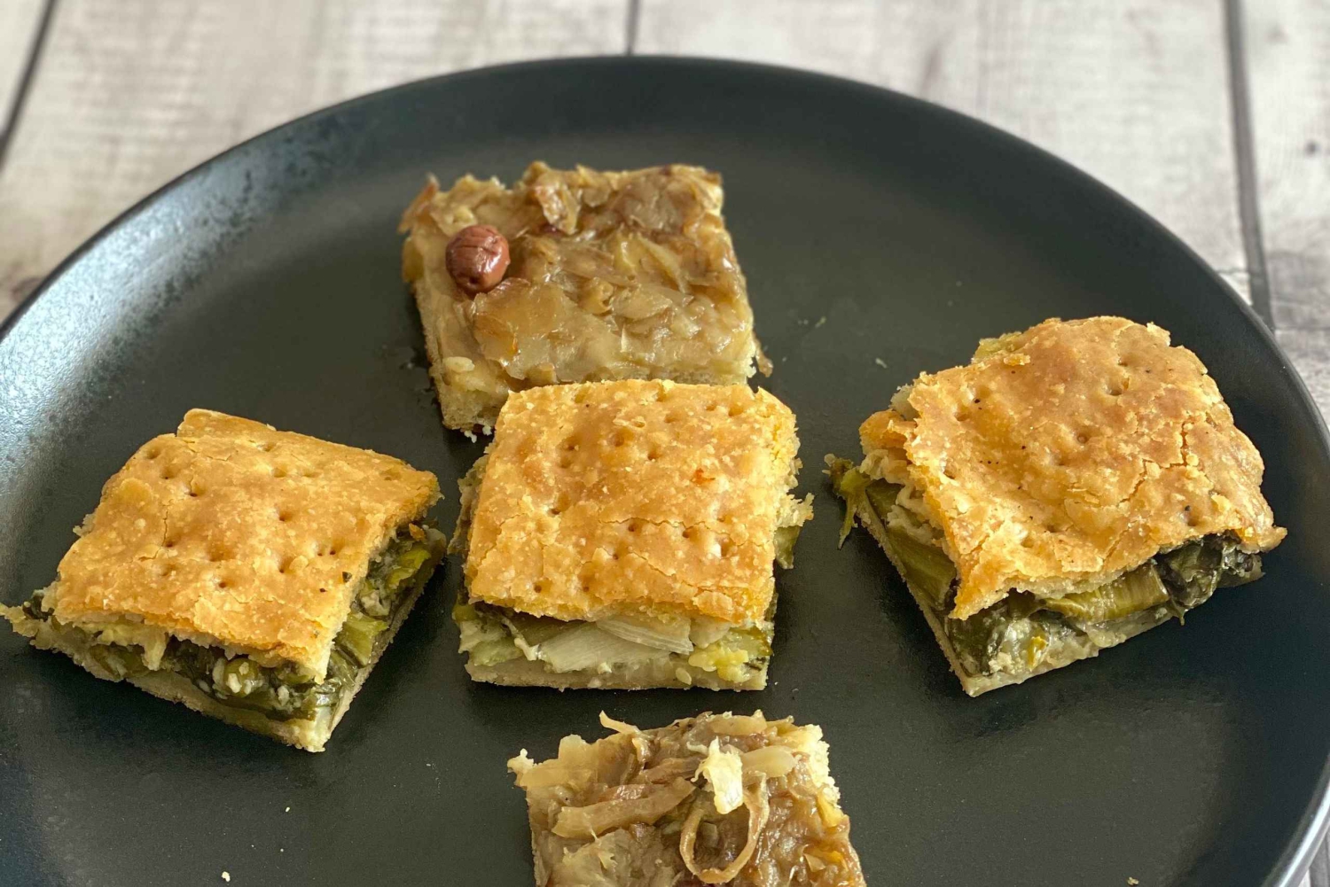 Antibes: Old Town Walking Tour with Food Tastings