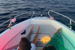Antibes: Båtcruise ved solnedgang/feiring med venner