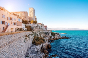 Excursão a pé por Antibes + pequena degustação e lembrança