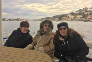 Hienoa: Nizza: Yksityinen Ranskan Riviera Solar Boat Cruise