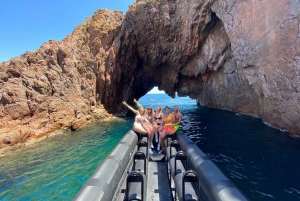 Cannes: 2h30 Excursión Náutica Esterel Calanques