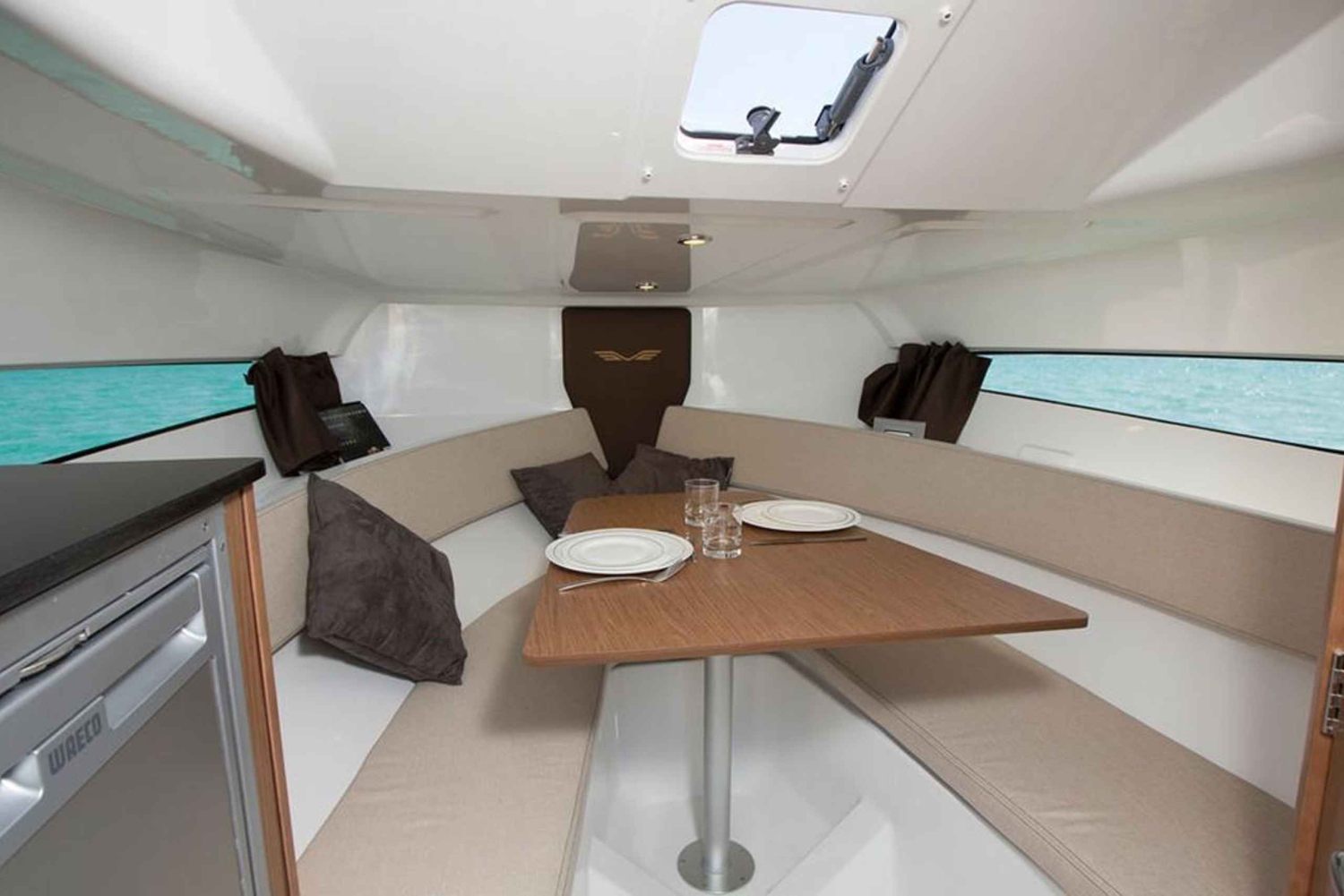 Båtuthyrning i Cannes med skeppare - Lérins Island Escape Tour