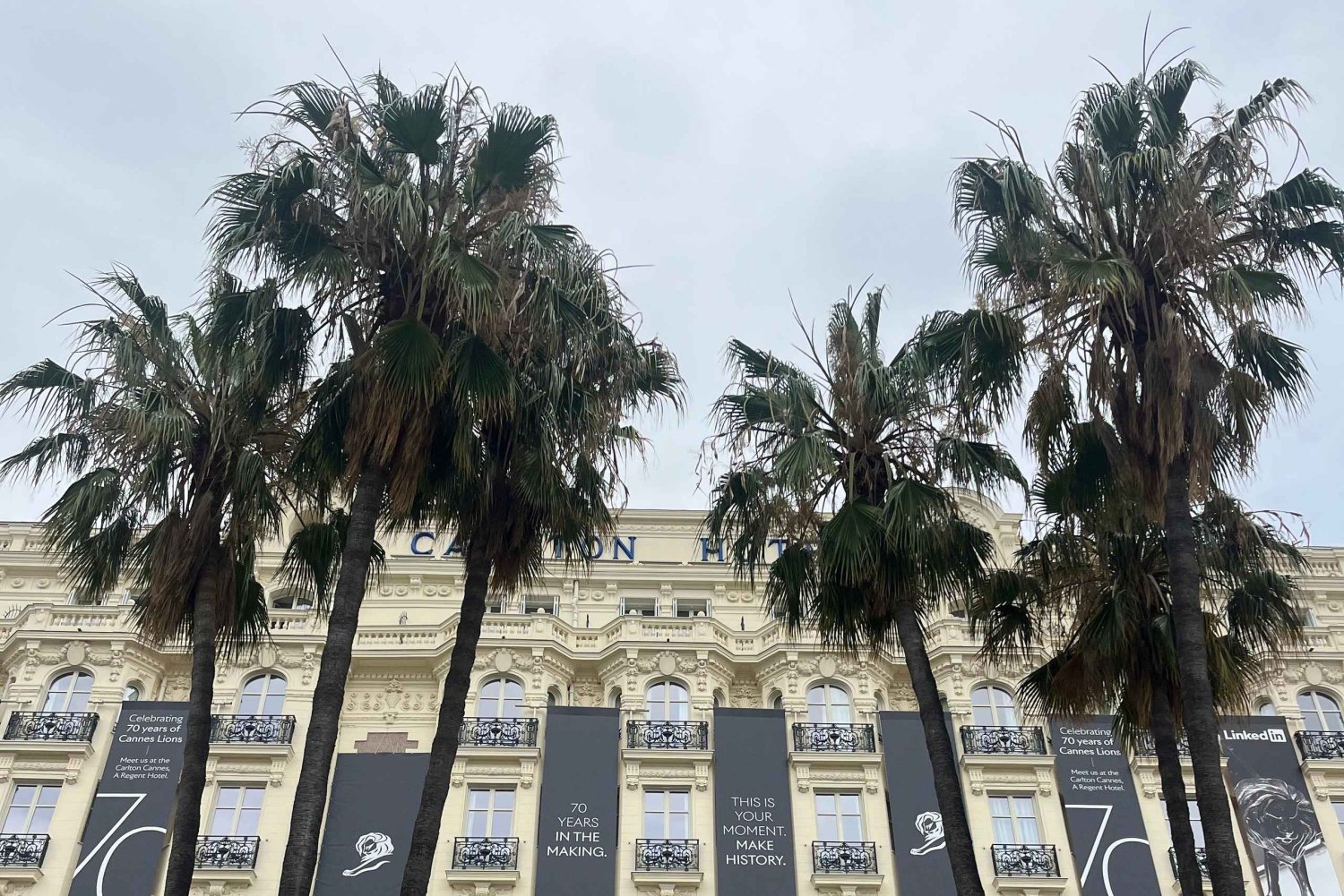 Cannes: Immersive Walking Tour with a Local Guide