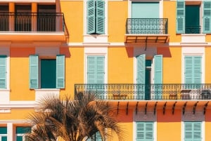Cannes: Insta-Perfect Walk with a Local