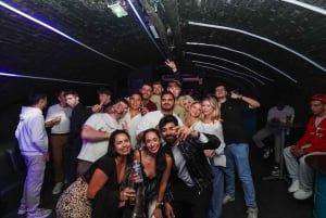 Cannes: Bar Crawl Madness 4 bar, giochi sfrenati e ingresso VIP in discoteca