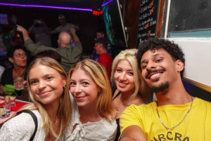 Cannes: Bar Crawl Madness 4 bar, giochi sfrenati e ingresso VIP in discoteca