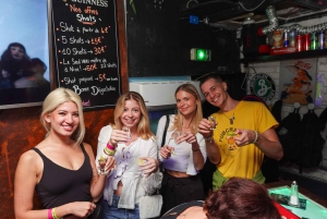 Cannes: Bar Crawl Madness 4 bar, giochi sfrenati e ingresso VIP in discoteca