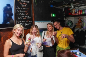 Cannes: Bar Crawl Madness 4 bar, giochi sfrenati e ingresso VIP in discoteca