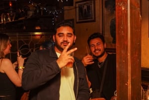 Cannes: Bar Crawl Madness 4 bar, giochi sfrenati e ingresso VIP in discoteca