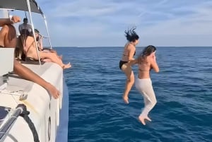 Cannes : Bateau de fête avec DJ