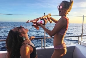 Cannes: Partyboot met live DJ