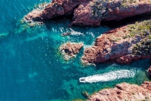 Cannes: tour in barca con il gommone delle calette panoramiche