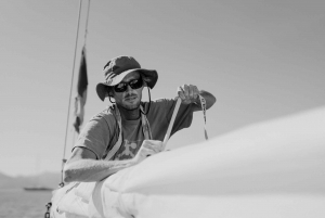 Vela en yate clásico en Cannes