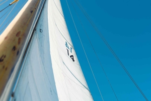 Voile en yacht classique à Cannes