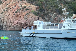 Croisière visite des Calanques de Piana Baignade en vedette