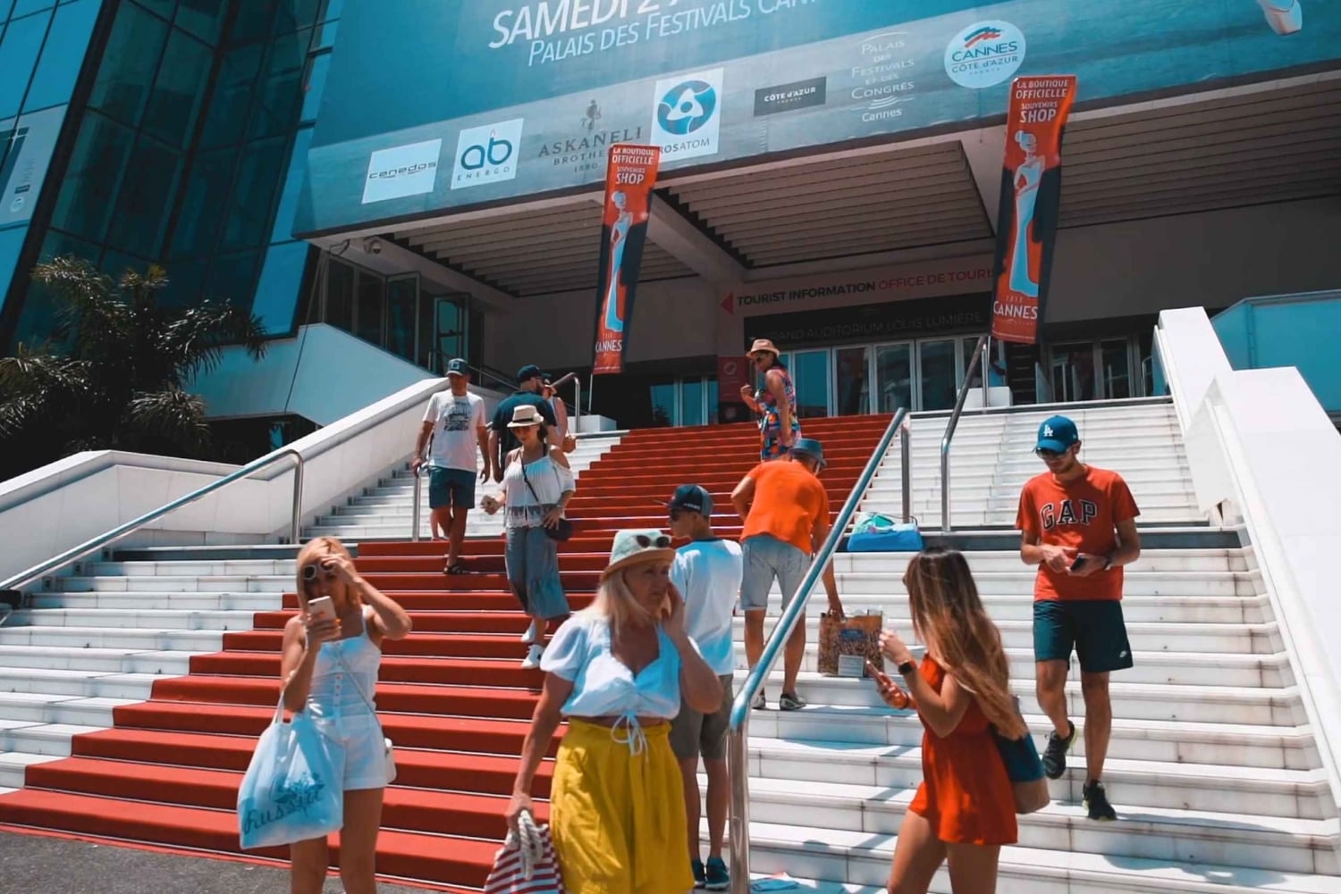 カンヌを探索: 地元ガイドによるガイド付きウォーキングツアー