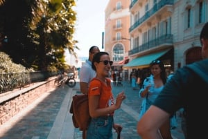 Esplora Cannes: Tour guidato a piedi con una guida locale