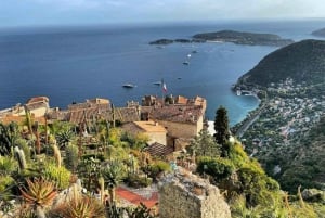 Tour pela vila de Eze: Explorando a beleza da Riviera