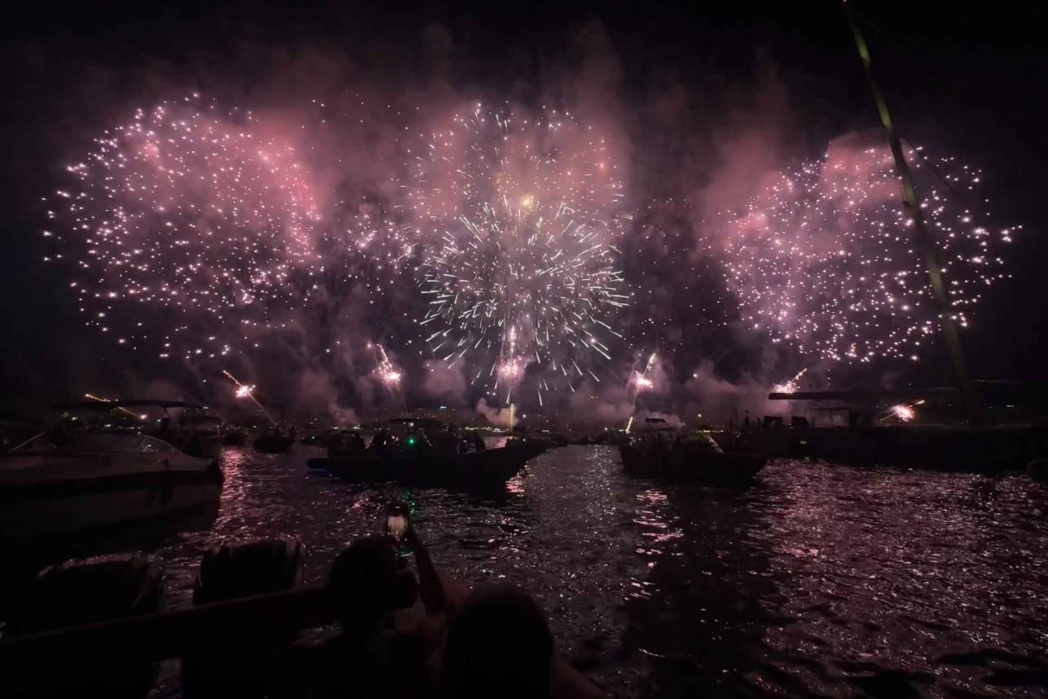 Vuurwerk en zonsondergang catamaran cruise - Black Sail