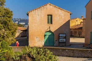 Da Cannes: Traghetto di andata e ritorno per l'isola Ste. Marguerite