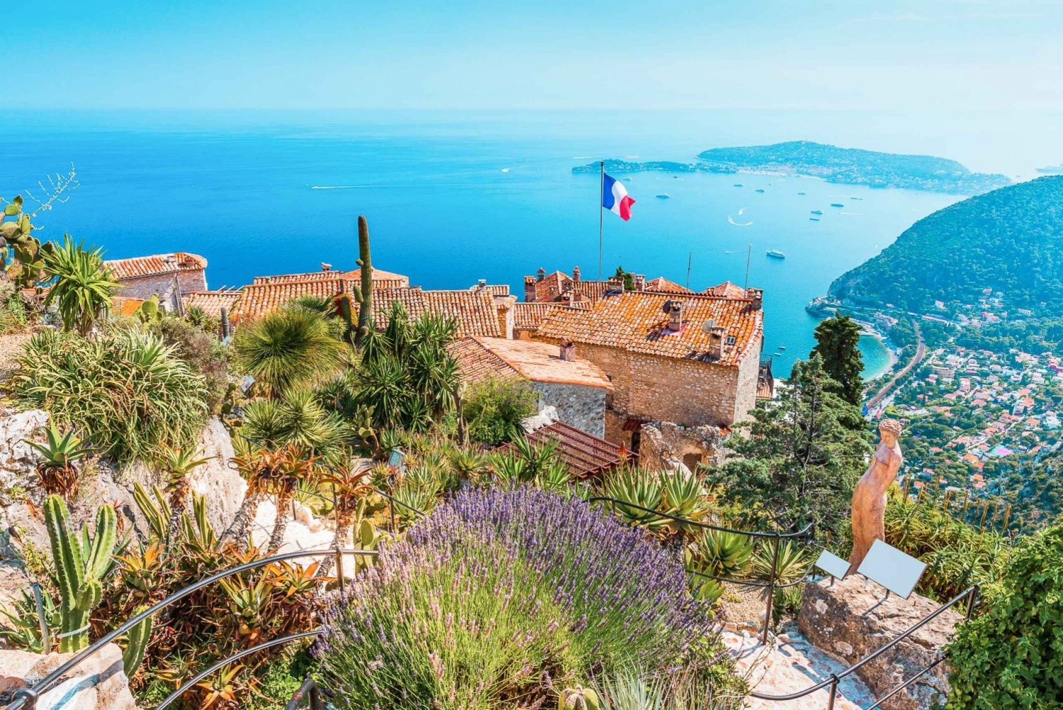 Från Nice: Halvdagsutflykt till Eze, Monaco och Monte Carlo