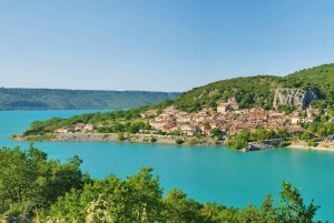 ニース発：プロヴァンスとラベンダーの一日ツアー