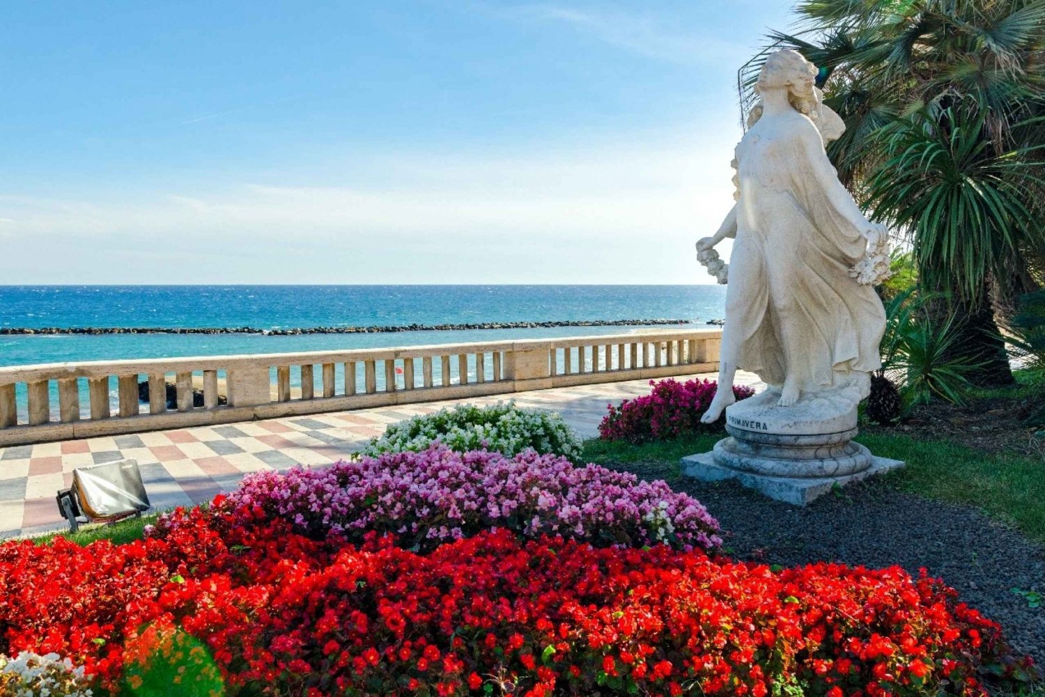 From Nice: Italian Riviera & Monaco/ Monte-Carlo Tour