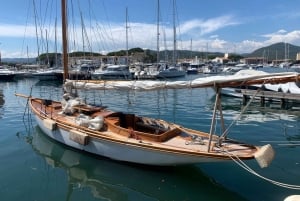 From Port Grimaud: Half-Day Classic Yacht Sailing Experience