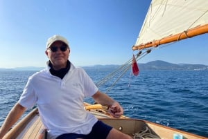 Desde Port Grimaud: experiencia de medio día en un yate clásico.