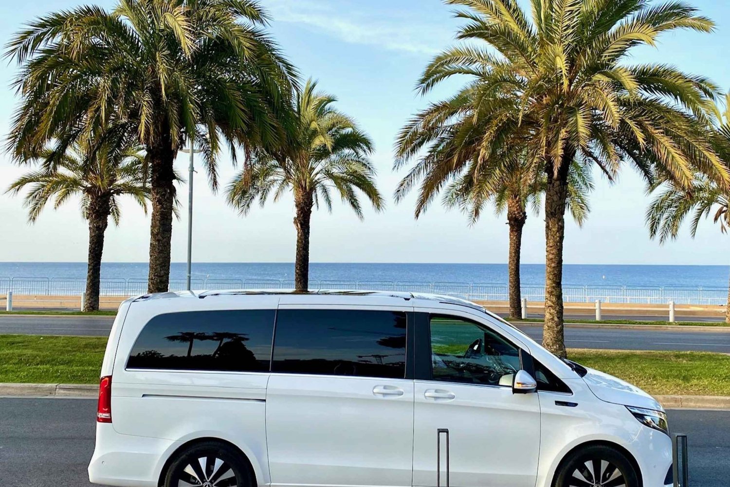 Tour de día completo por la Costa Azul Panorámica