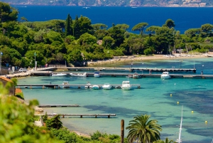 Golf-Juan: Kayaking adventure, picnic, and snorkeling at the Lérins Islands