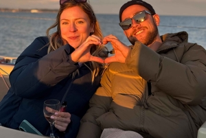 Golf Juan: Crociera in barca a vela al tramonto con aperitivo sull'isola