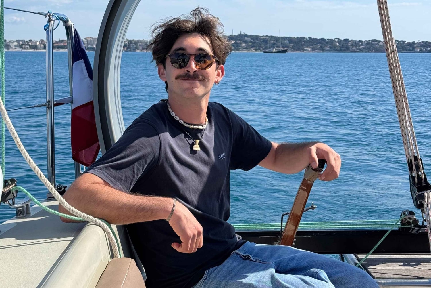 Golfe-Juan: Entdecke die Kunst des Segelns auf einer Panorama-Kreuzfahrt