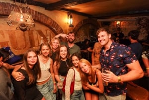 Festa di Halloween: Pub Crawl Nice con 5 shot e maschere gratuite