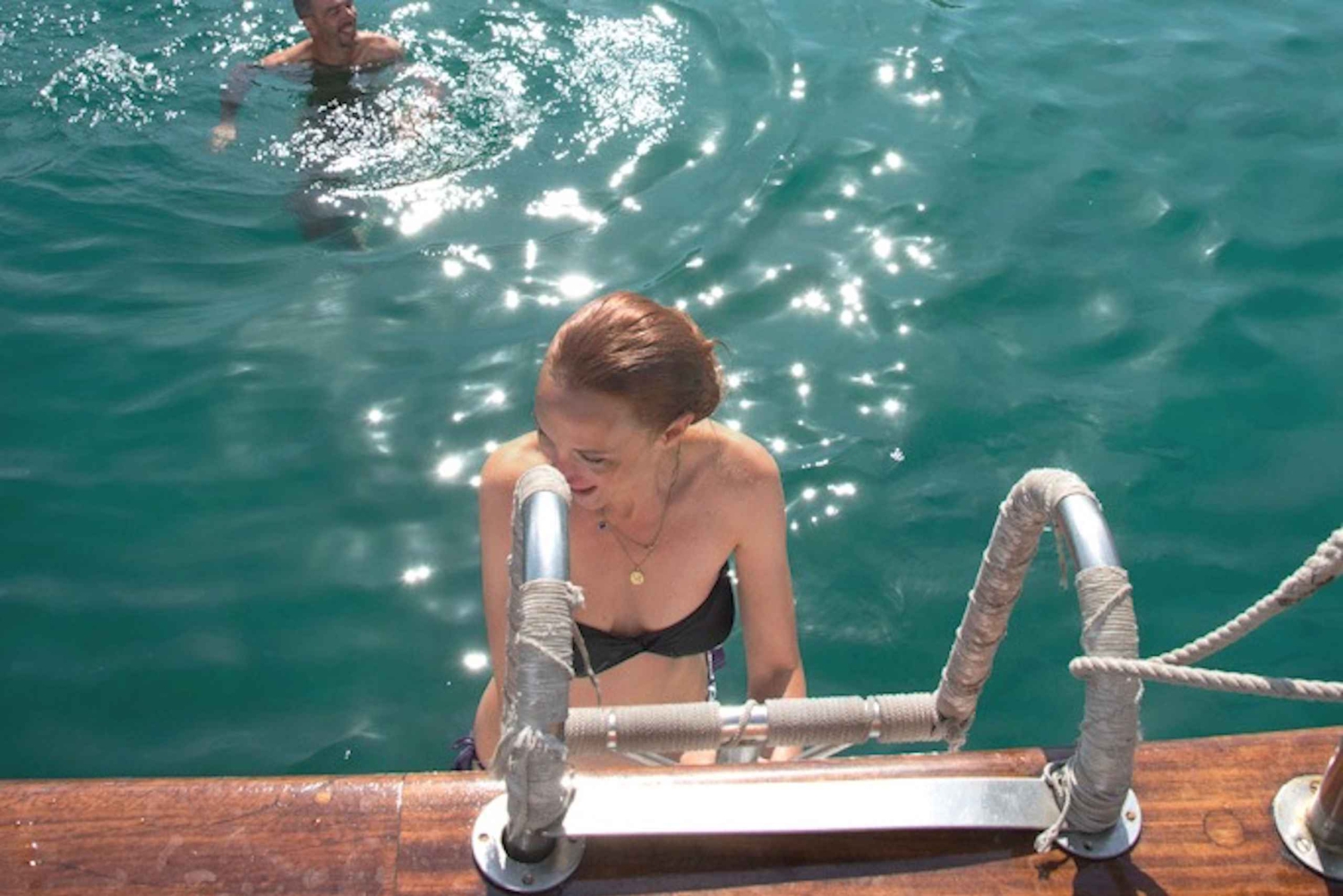 Marseille: dagstur med seiling i Calanques med lunsj og vin