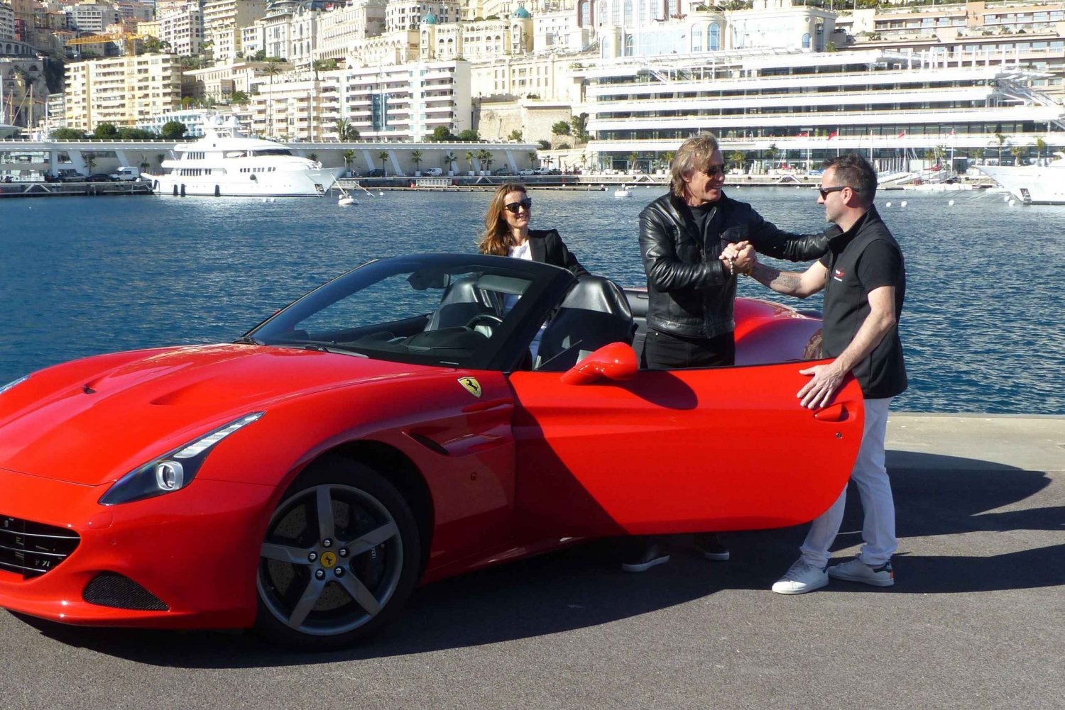 Monaco: 2 eller 3 timmars sight-driving i en Ferrari California T